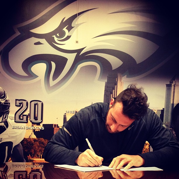 Adding one more to the Eagles nest: an official welcome to LB Connor Barwin!
