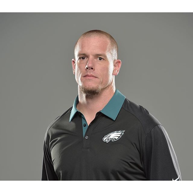 Happy birthday to Tight Ends Coach Justin Peelle!